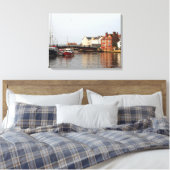 Whitby Harbour Wrapped Canvas Leinwanddruck (Insitu (Schlafzimmer))