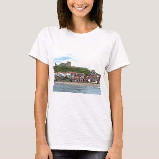 Whitby in North Yorkshire T-Shirt (Vorderseite)
