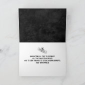 White 2026 Graduation Cap On Black Leather Karte (Innenseite)