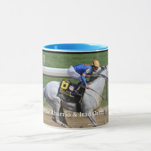 White Abarrio & Irad Ortiz, Jr. Tasse (Zentrum)