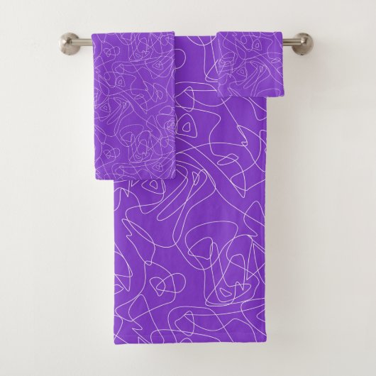 white abstract curved lines on a purple background badhandtuch set (Insitu)