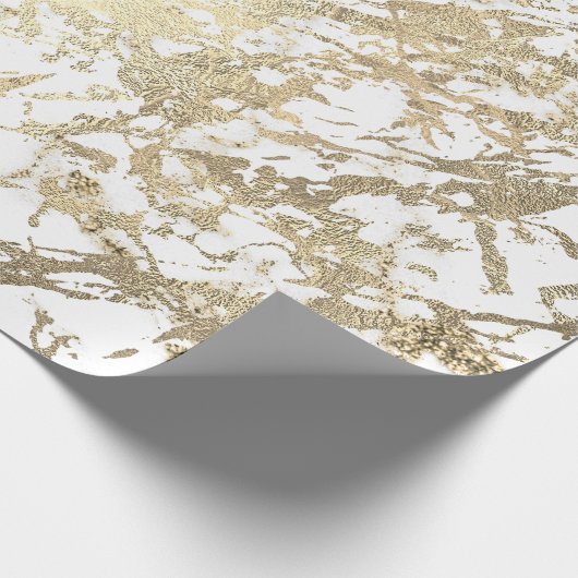 White Abstrakt Foxier Gold Marmor Shiny Metallic Geschenkpapier (Ecke)