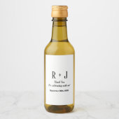 White and Black Monogram Vielen Dank Wedding Mini Weinetikett (Vorderseite)