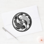 White and Black Yin Yang Koi Fish Runder Aufkleber (Umschlag)