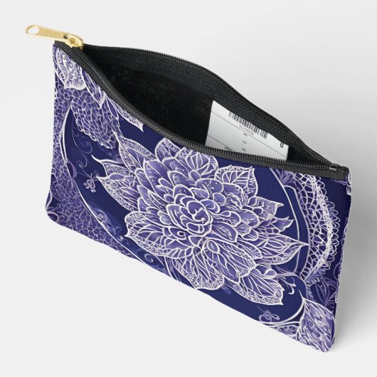 White and dark blue floral patterns AI art  Zubehörtasche (Offen)