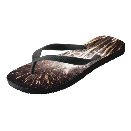 White and Gold Fireworks I Patriotic Celebration Badesandalen (Schrägansicht)