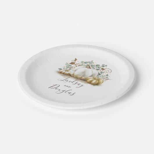 White and Gold Pumpkin Fall Harvest Pappteller (Schrägansicht)