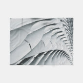 White and gray building structure fleecedecke (Vorderseite (Horizontal))