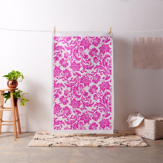 White and pink floral damask stoff (Beispiel)