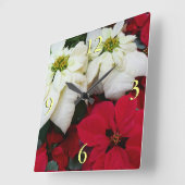 White and Red Poinsettias II Weihnachtsfeiertage Quadratische Wanduhr (Winkel)