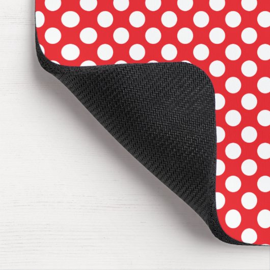 White and Red Polka Dot Mousepad (Ecke)