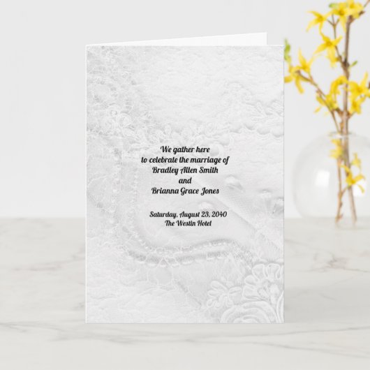 White and Silver Lace and Pearls on Satin Program Karte (Gelbe Blume)