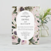 White Anemone auf Mauve Chalk Wedding Einladung (Stehend Vorderseite)