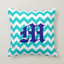 White Aqua Zigzag Muster mit Monogram Kissen