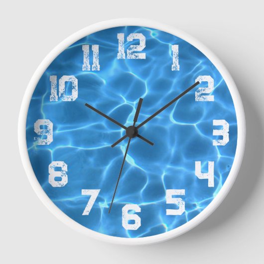 White Athletic Grunge Numbers Blue Pool Uhr (Vorderseite)