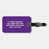 White Bass Clef über Jazz, Lila Musikinstrument Gepäckanhänger (Rückseite horizontal)