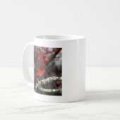 White Berries Primitive Christmas Red Kardinal Kaffeetasse (Vorderseite Links)