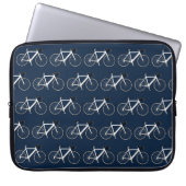 White Bicycle On Navy Blue Laptopschutzhülle (Vorderseite)