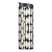 White black dot pattern. shibori circle seamless.  thermosbecher (Nach rechts gedreht)