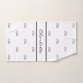 White Black Monogram Initial Name Skript Handtuch (Handtuch)
