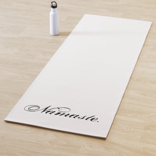White Black Namaste Minimal Typografie Yogamatte (Beispiel)