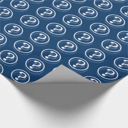 White Blue Question Marks Geschenkpapier (Ecke)