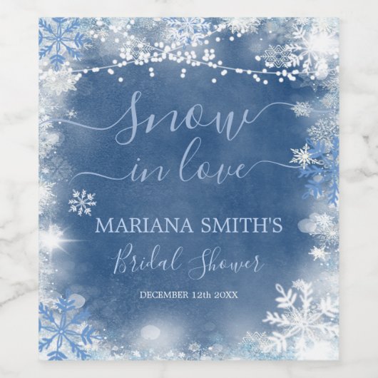 White Blue Snow in Liebe Snowflake Brautparty Weinetikett (Einzelnes Label)