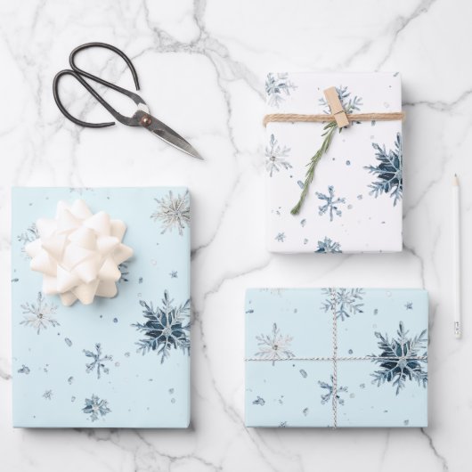 White Blue Snowflakes Christmas Geschenkpapier Set (Vorderseite)