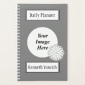 White Blume Ribbon von Kenneth Yoncich Planer (Vorderseite)
