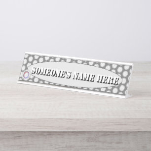 White Blume Ribbon von Kenneth Yoncich Schreibtischnamensplakette