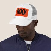 White BOO! Trucker Hat in Orange and Black design. Truckerkappe (Beispiel)