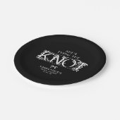 White Bow She's Tying the Knot Black Bridal Shower Pappteller (Schrägansicht)