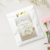 White Bridal Wedding Blumen Bouquet Geschenktütchen (Versiegelt)