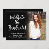 White Brush Script Celebrate Foto Abschluss Einladung (Vorne/Hinten)