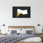 White Calla Lily Blume Dramatisches Fotografieren Leinwanddruck (Insitu (Schlafzimmer))
