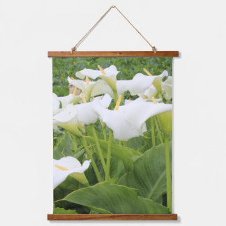 White Calla Lily Wandteppich Mit Holzrahmen