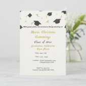 White Cap & Confetti Graduation Ankündigung (Stehend Vorderseite)