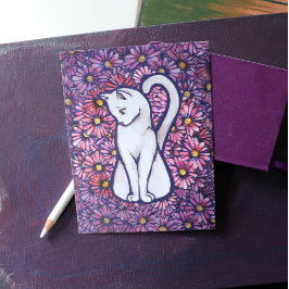 White Cat Mauve Daisies Postkarte