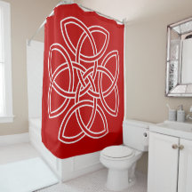 White Celtic Four Triquetra Cross auf Rot