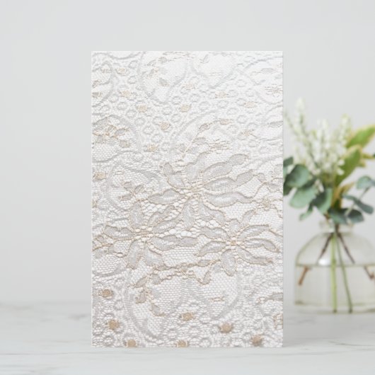 White Chantilly Lace (Stehend Vorderseite)