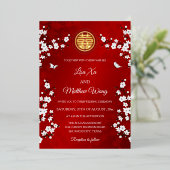 White Cherry Blossom | Rote Chinesische Hochzeit Folieneinladung (Stehend vorne)