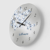 White Cherry Blossom Silver Foil Monogram Große Wanduhr (Winkel)