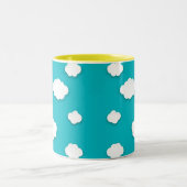 White Clouds auf Blue Sky Zwei-Tone-Kaffee-Tasse Zweifarbige Tasse (Mittel)