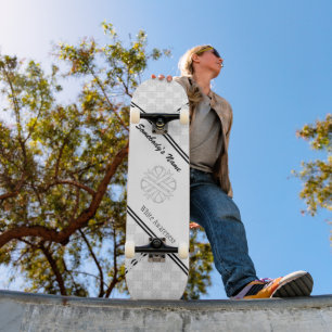 White Clover Ribbon von Kenneth Yoncich Skateboard