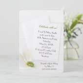 White Cosmos On Wood 30 Jahre Party Einladung (Stehend Vorderseite)