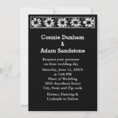 White Daisies Black Border Pattern Wedding Einladung (Vorderseite)