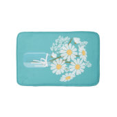 White Daisies Mason Jar auf Aquamarin Badematte (Vorderseite)