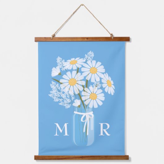 White Daisies Mason Jar Monogram on Blue Wandteppich Mit Holzrahmen (Vorderseite)