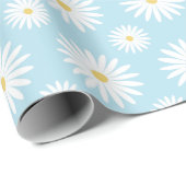 White Daisies On Blue  Geschenkpapier (Rolleneckpunkt)