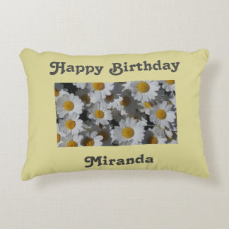 White Daisies Personalisiert Dekokissen